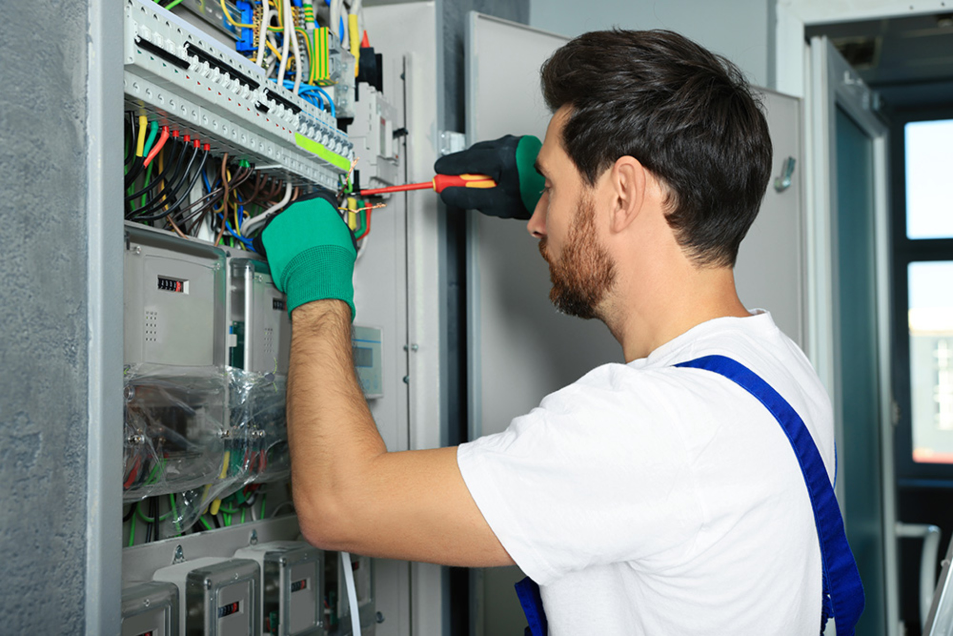 Nieder­spannungs­anlagen bei PHP Elektrotechnik in Maidbronn