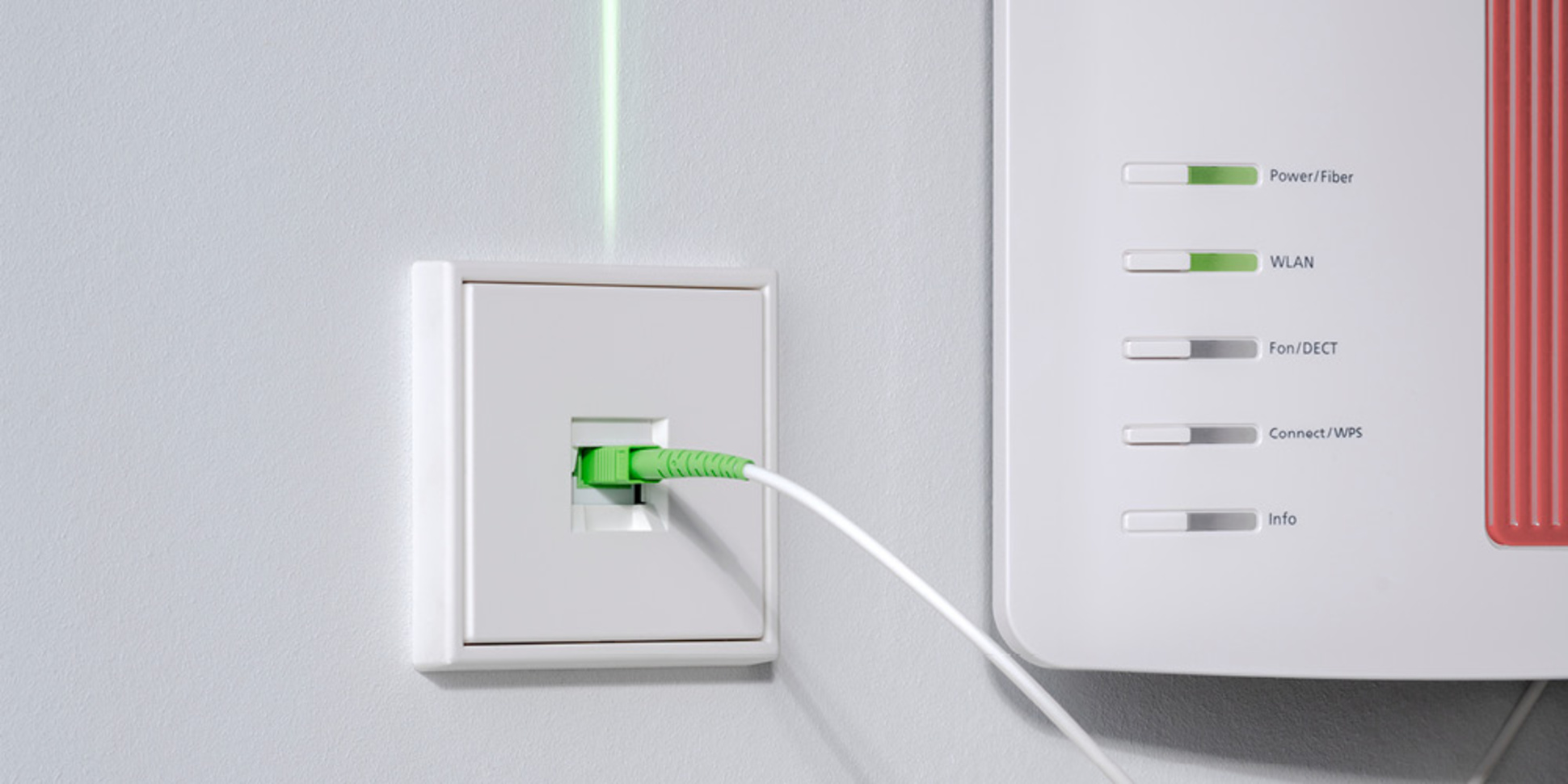 Die neuen Glasfaser-Anschlussdosen bei PHP Elektrotechnik in Maidbronn