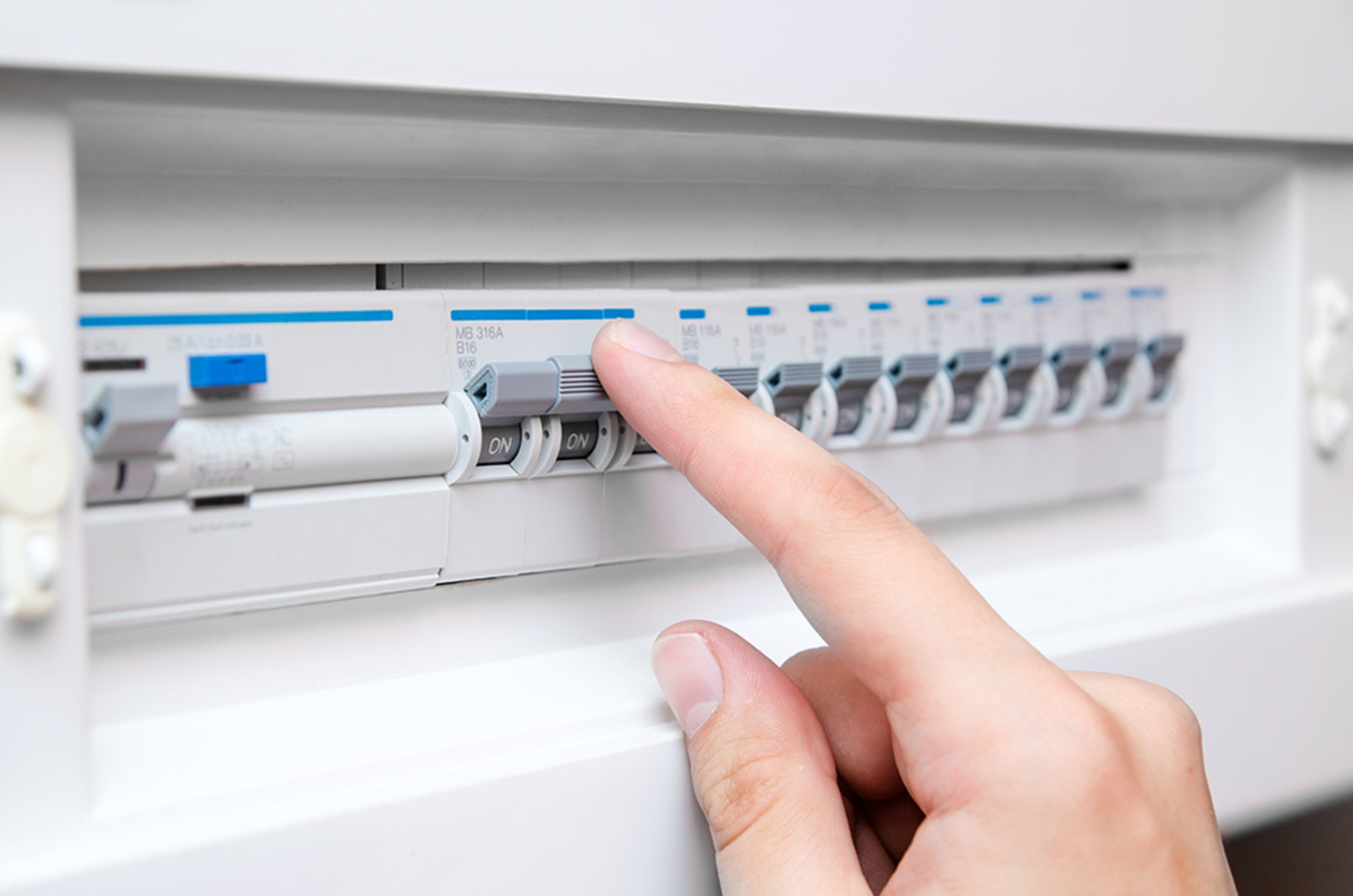 Schalt­schrank­bau bei PHP Elektrotechnik in Maidbronn